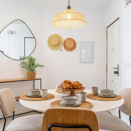 Casa La Terraza With Big Rooftop Terrace Apartment